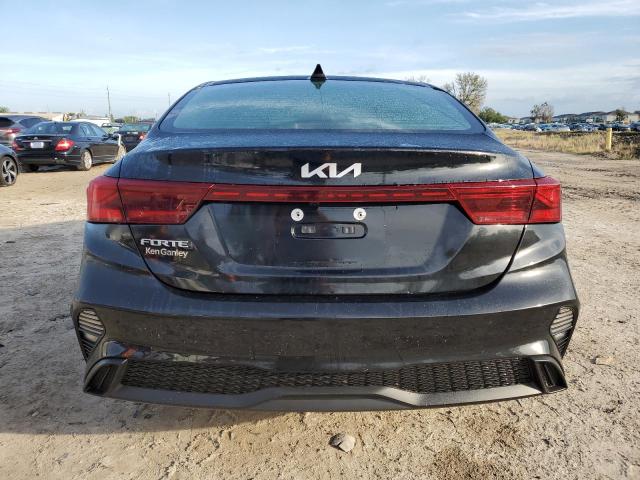 3KPF24AD8RE800949 Kia Forte LX 6