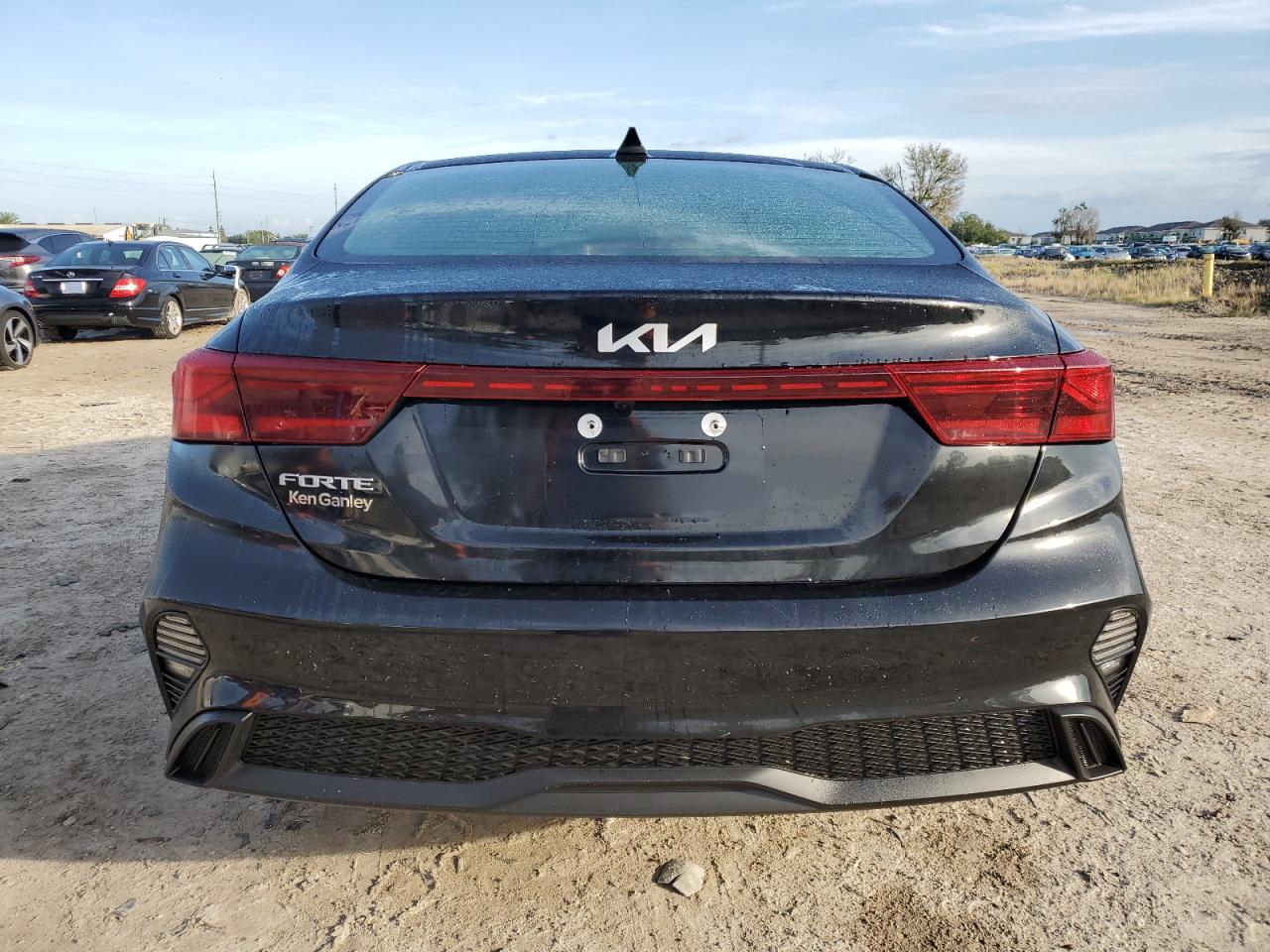 3KPF24AD8RE800949 2024 Kia Forte Lx