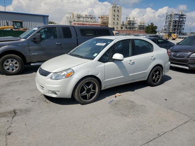 2008 Suzuki Sx4 Convenience продається в New Orleans, LA - Minor Dent/Scratches