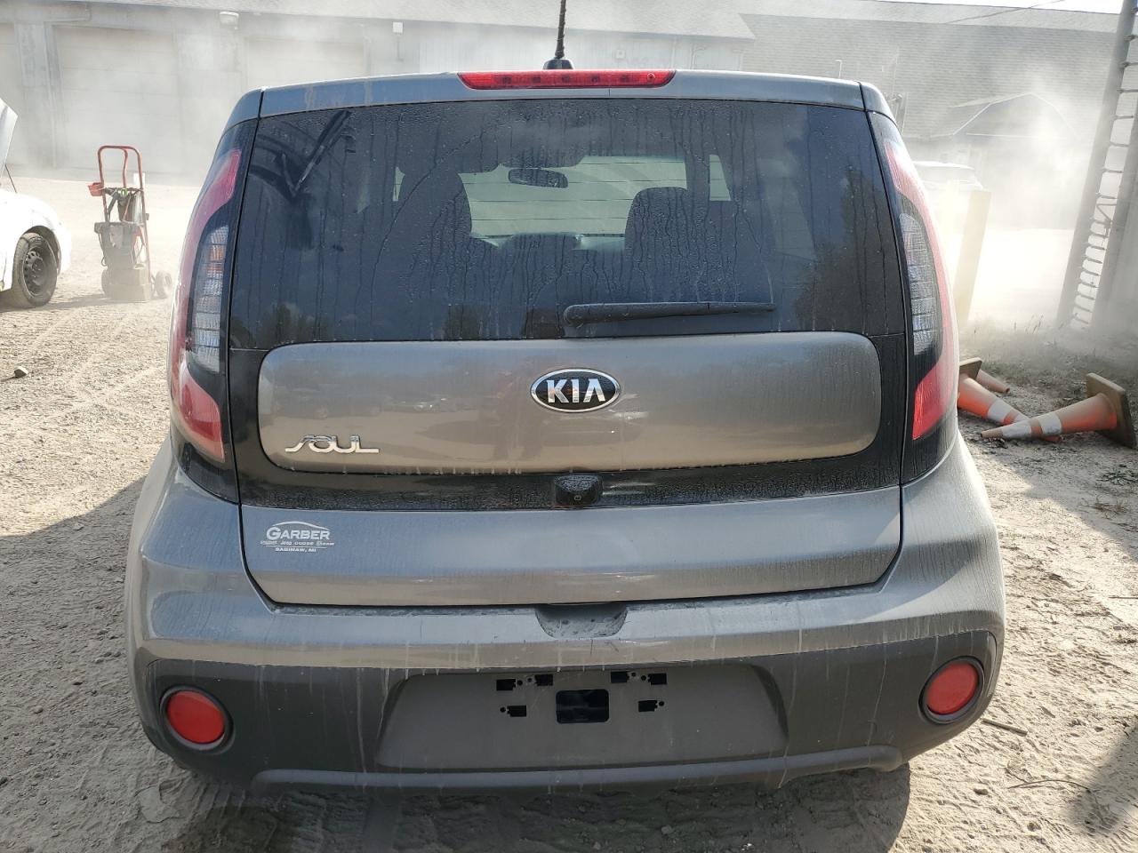 KNDJN2A20J7574818 2018 Kia Soul