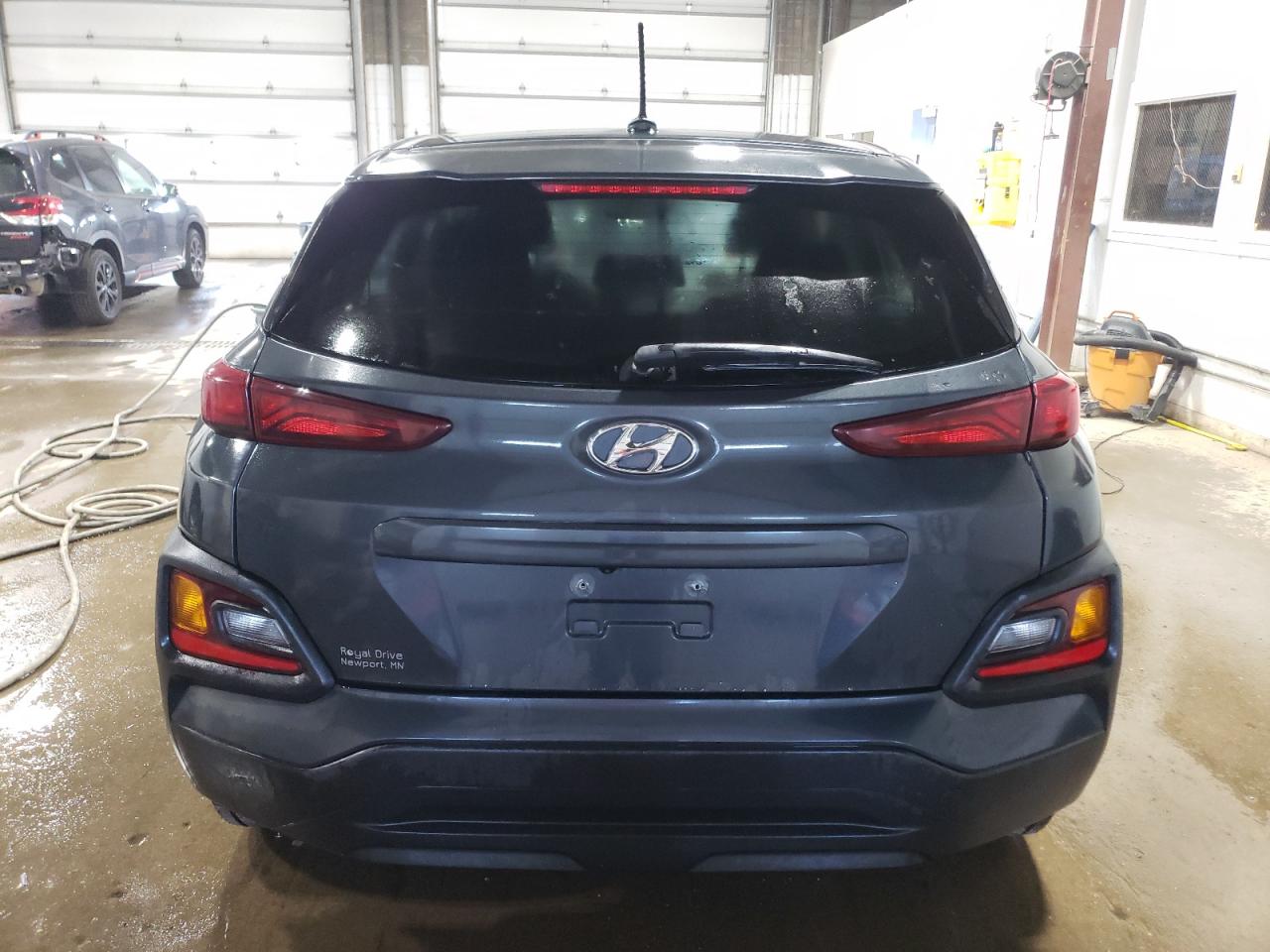 KM8K1CAA4JU087051 2018 Hyundai Kona Se