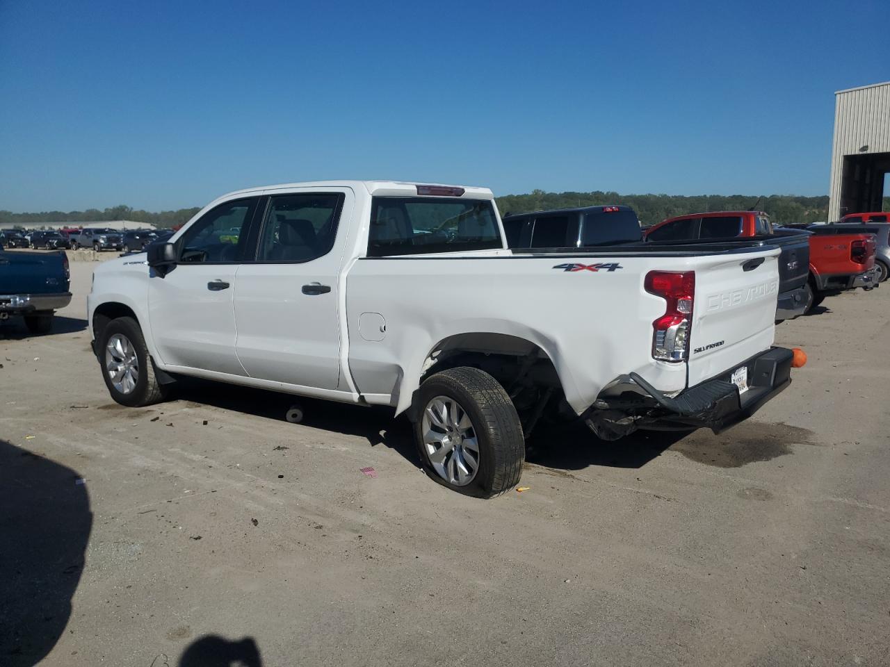 2020 Chevrolet Silverado - Image 2