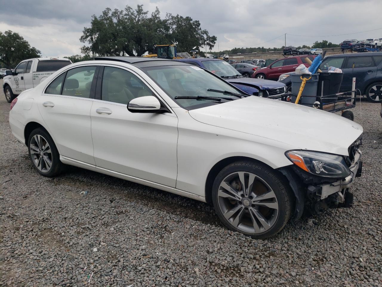 VIN 55SWF4KB9GU177378 2016 MERCEDES-BENZ C-CLASS no.4