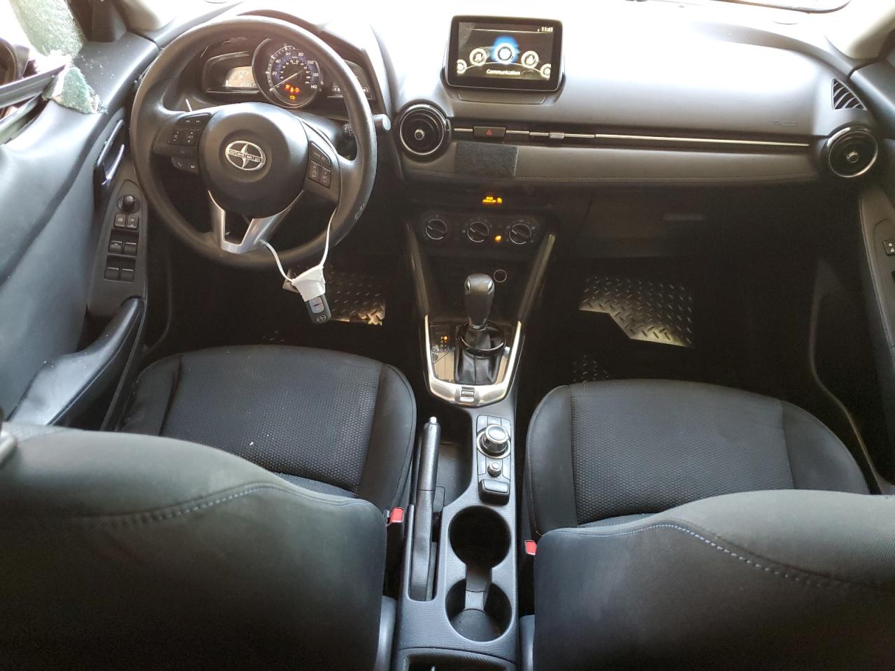 3MYDLBZV4GY108044 2016 Toyota Scion Ia