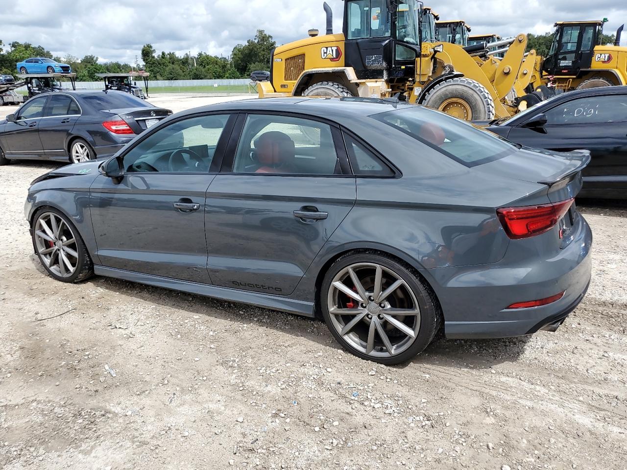 WAUB1GFFXH1042480 2017 AUDI S3 - Image 2