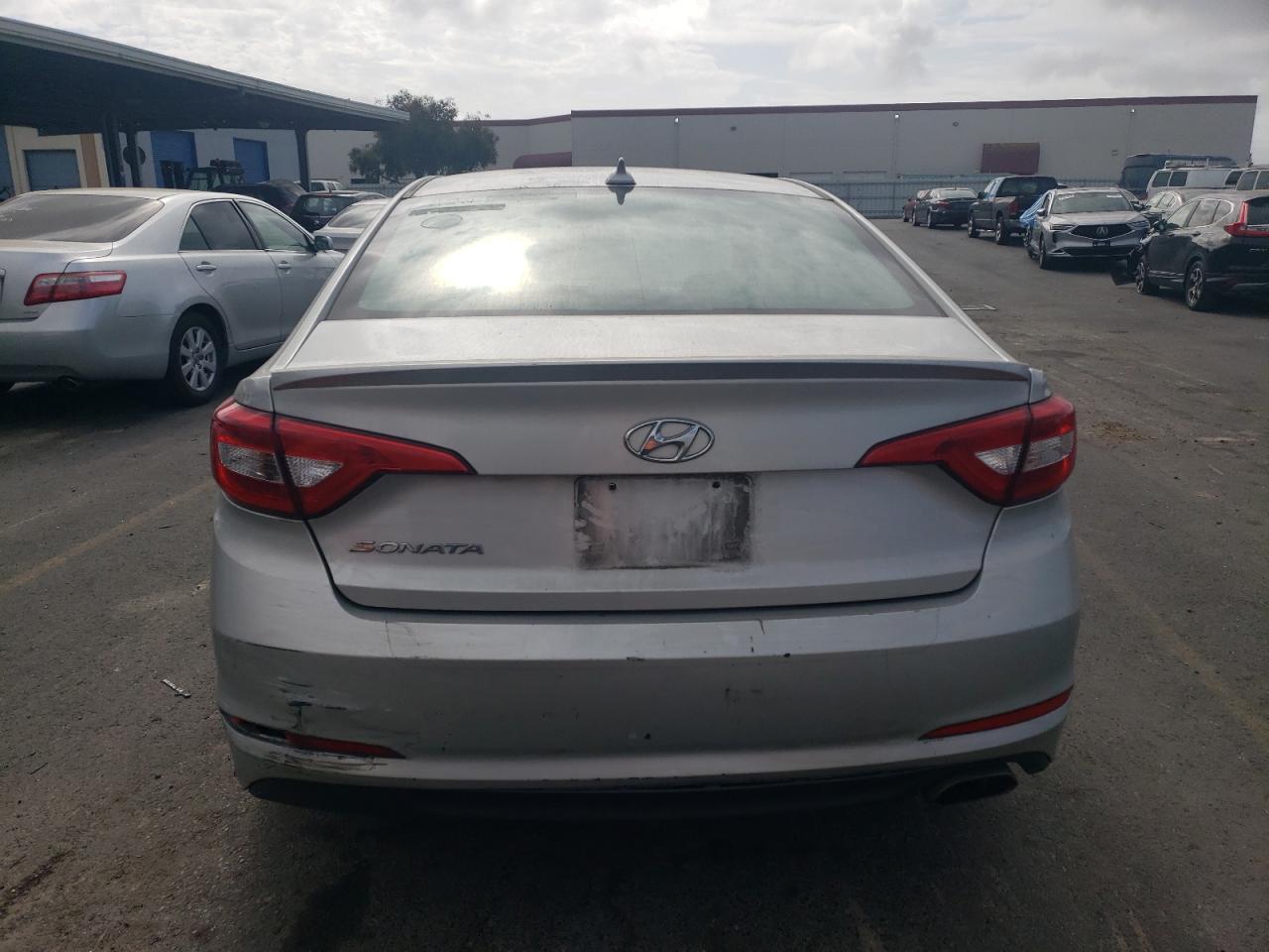 2015 Hyundai Sonata Se VIN: 5NPE24AF6FH241356 Lot: 71080364