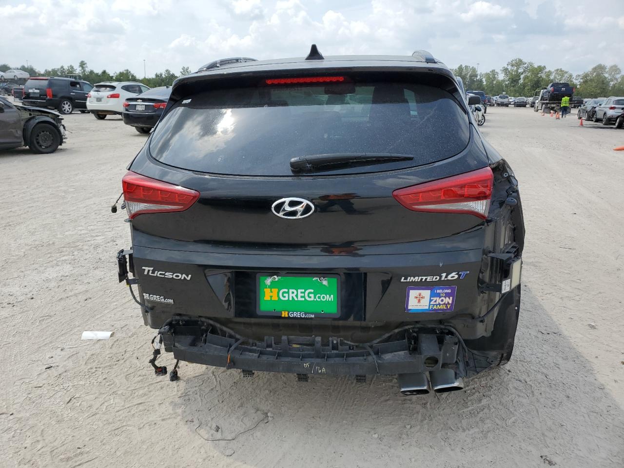 KM8J33A22JU765827 2018 Hyundai Tucson Value