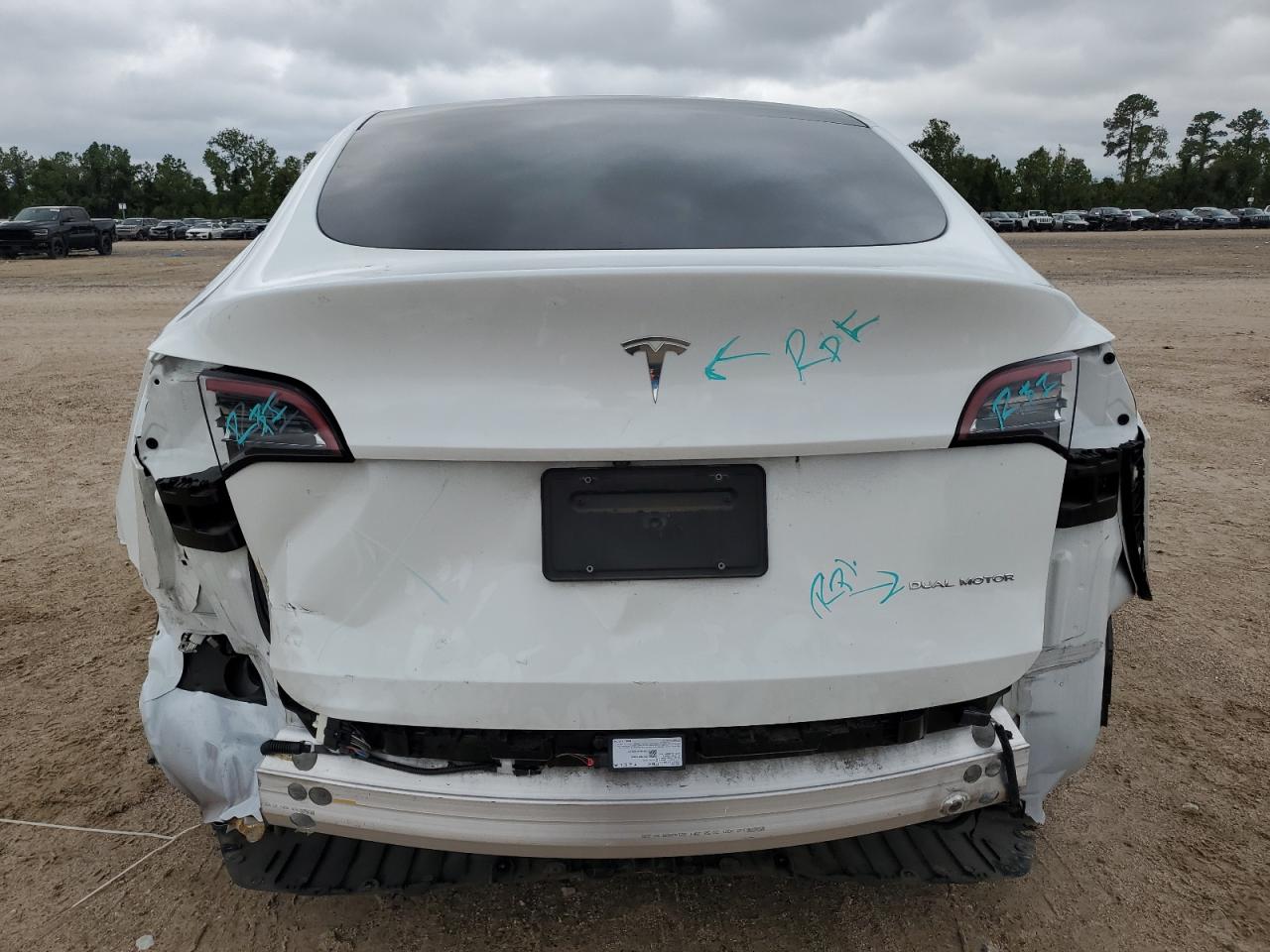 7SAYGDEE3NF331483 2022 Tesla Model Y