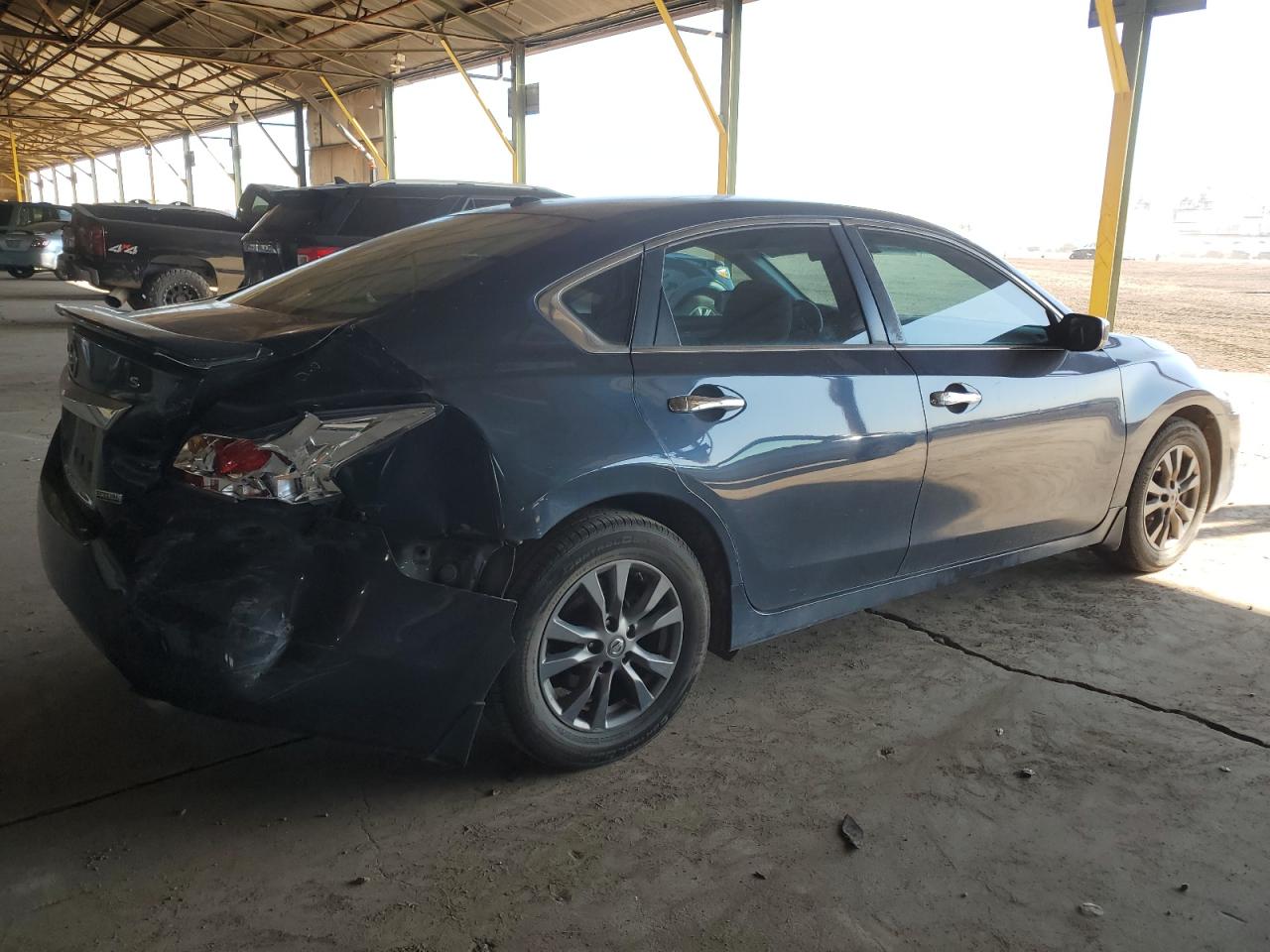 2015 Nissan Altima - Image 3