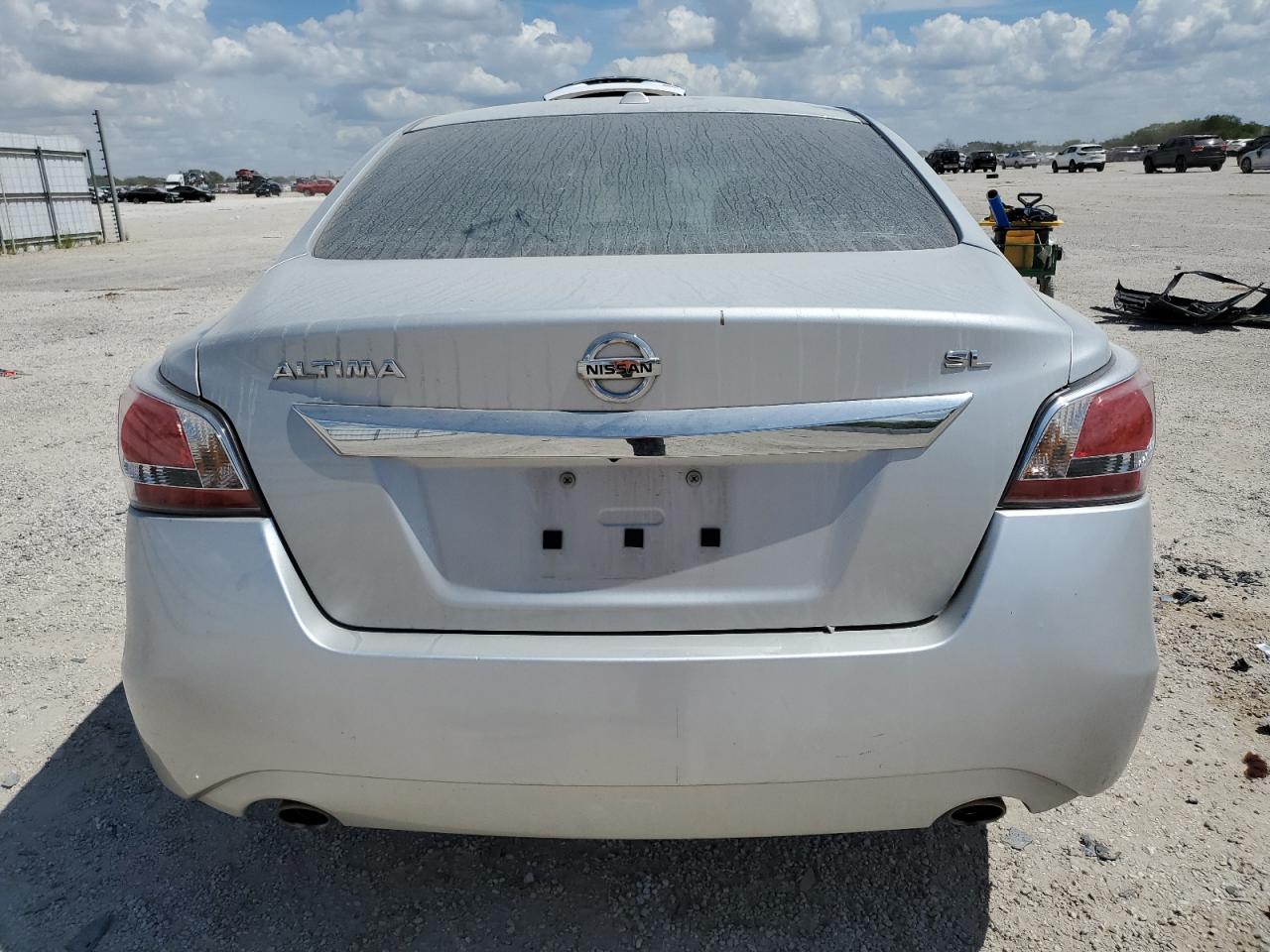 1N4AL3AP7FN889843 2015 Nissan Altima 2.5