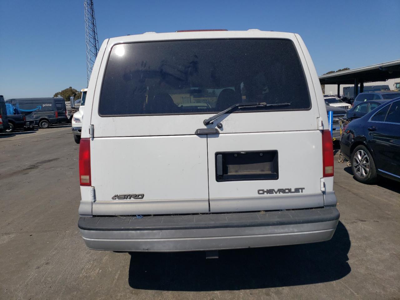 1GNDM19W6YB138636 2000 Chevrolet Astro