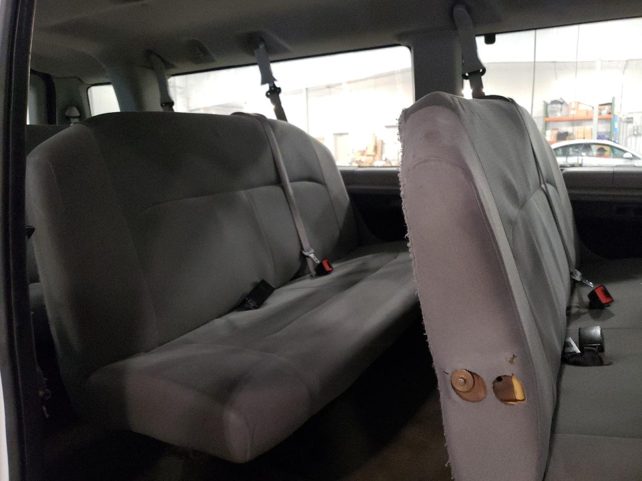 2010 Ford Econoline - Image 11