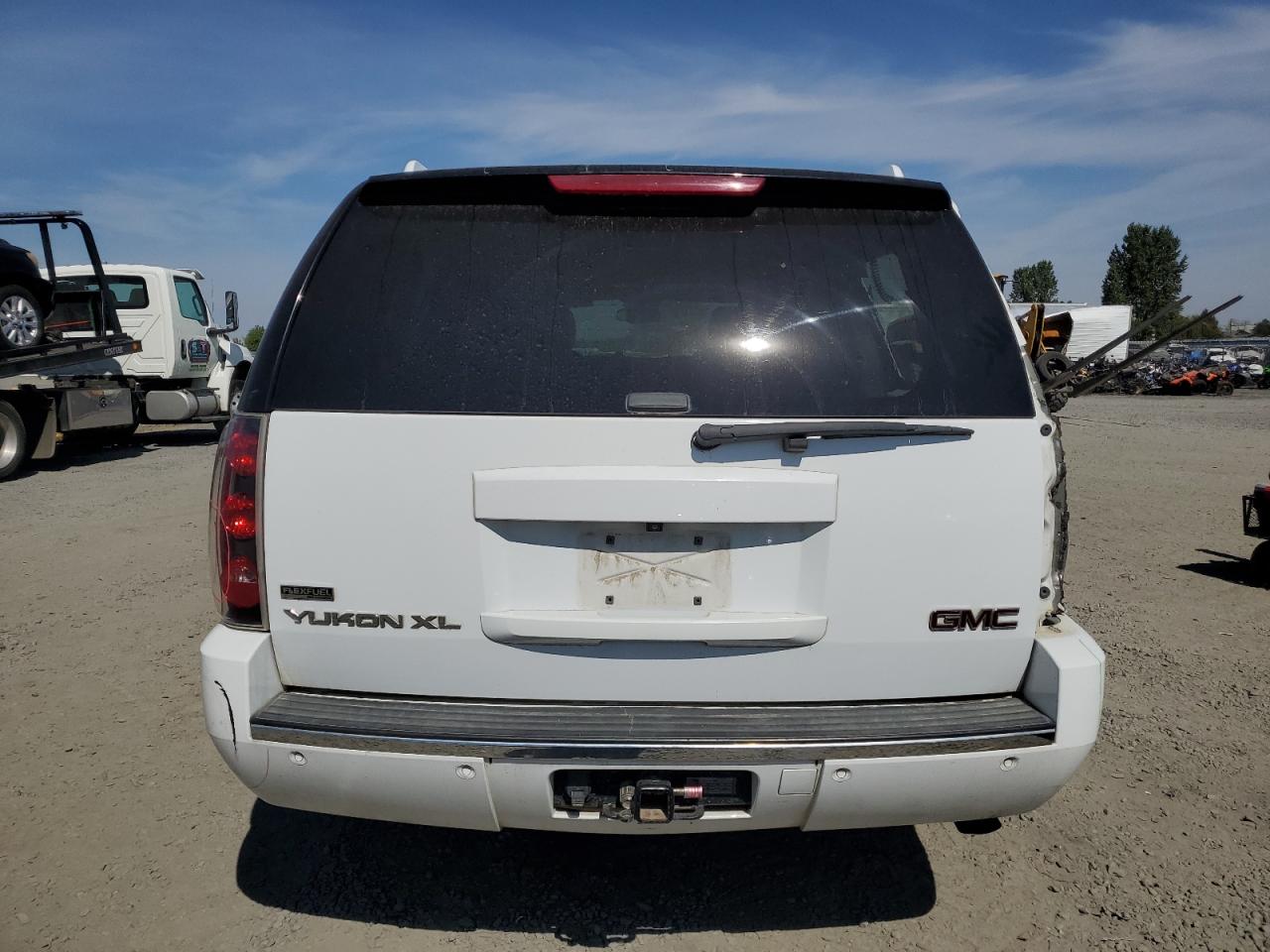 1GKS2MEF4BR115159 2011 GMC Yukon Xl Denali