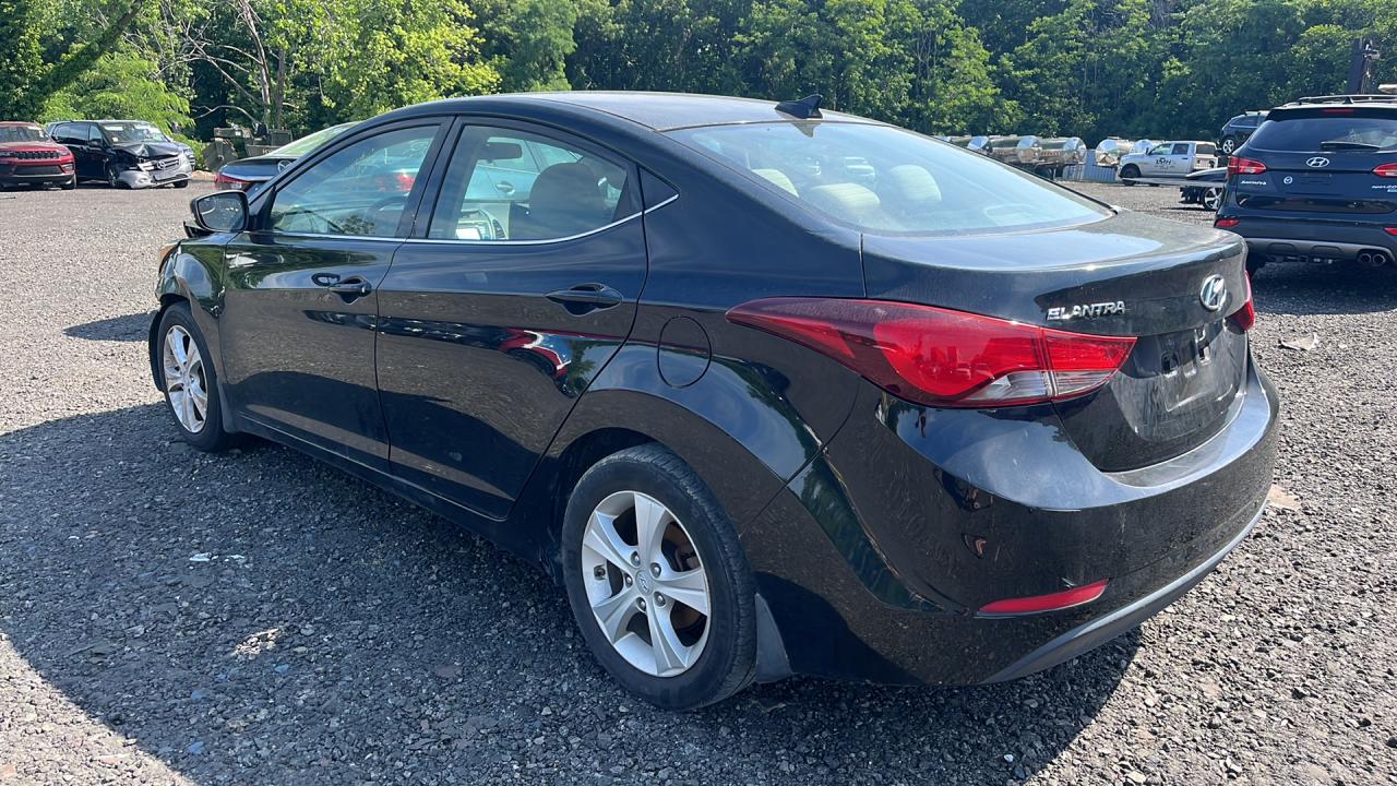 5NPDH4AE6GH730200 2016 Hyundai Elantra Se