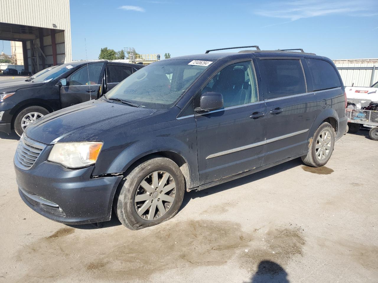 2014 Chrysler Town & Country - Image 1