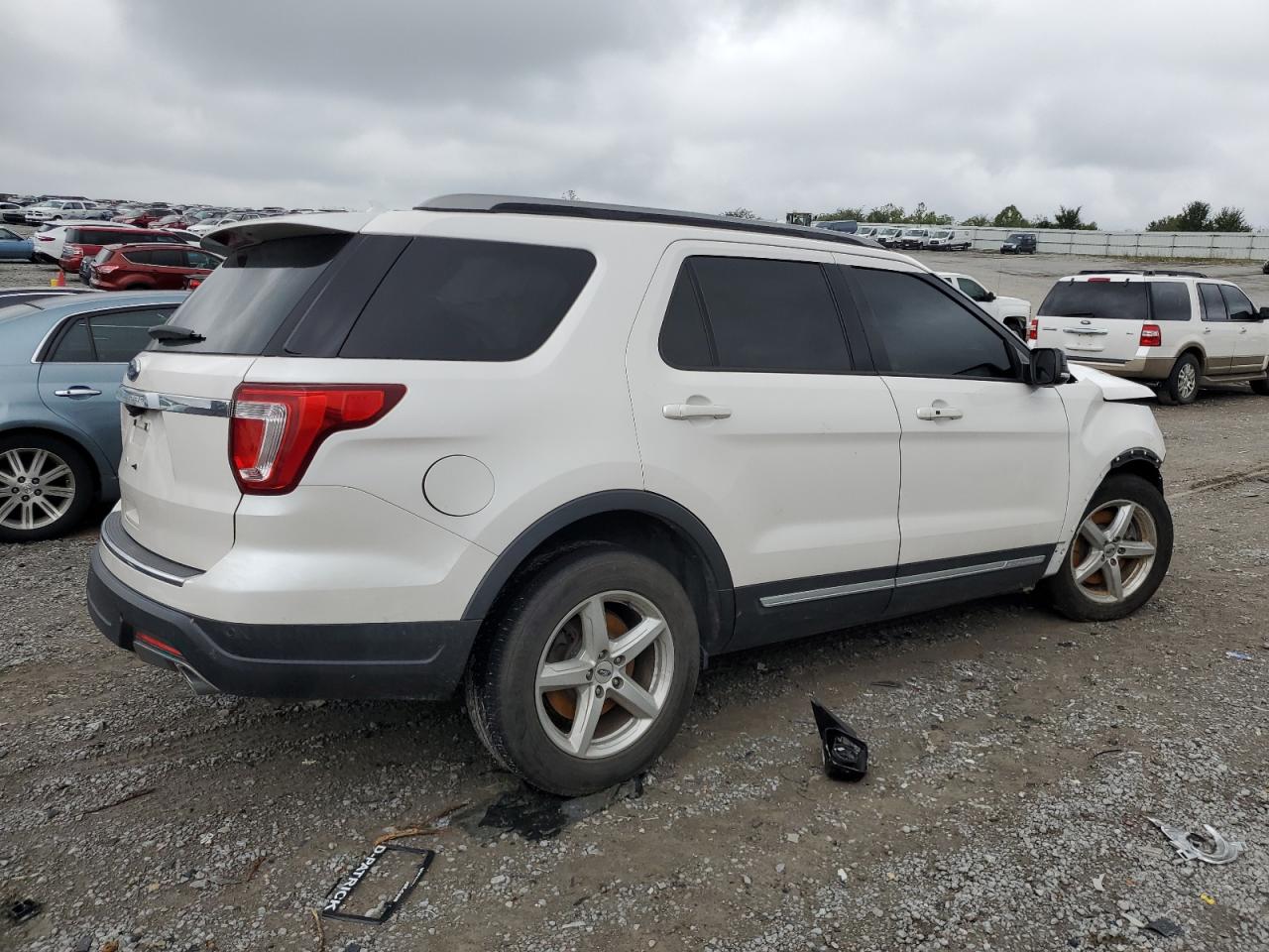 2018 Ford Explorer - Image 3