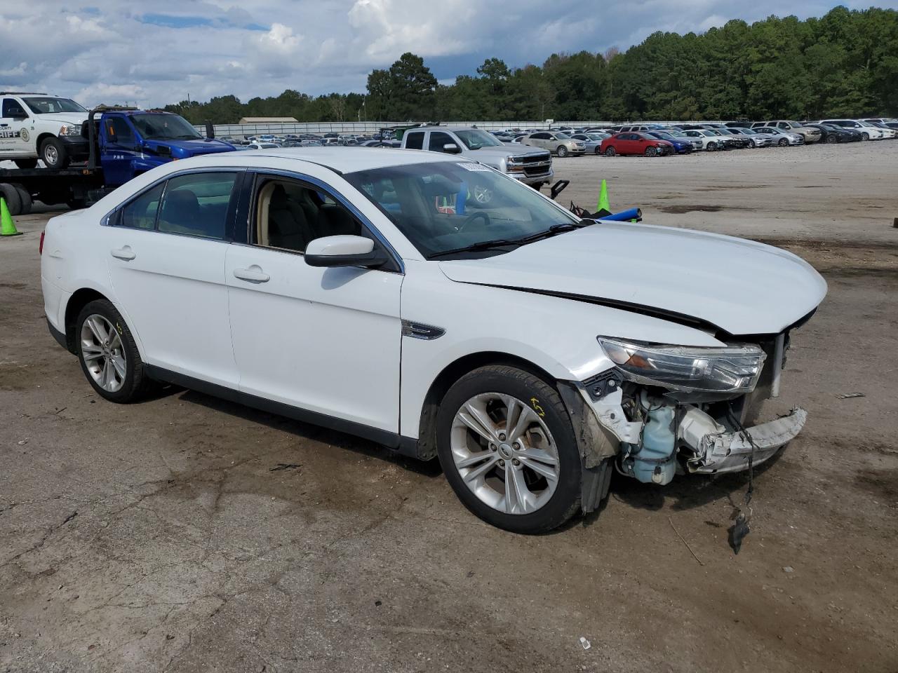 2016 Ford Taurus - Image 4