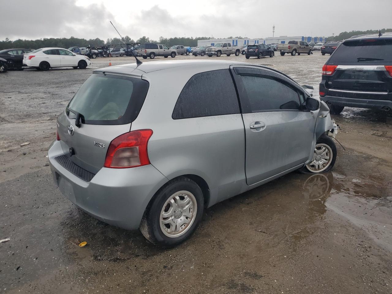 2007 Toyota Yaris - Image 3