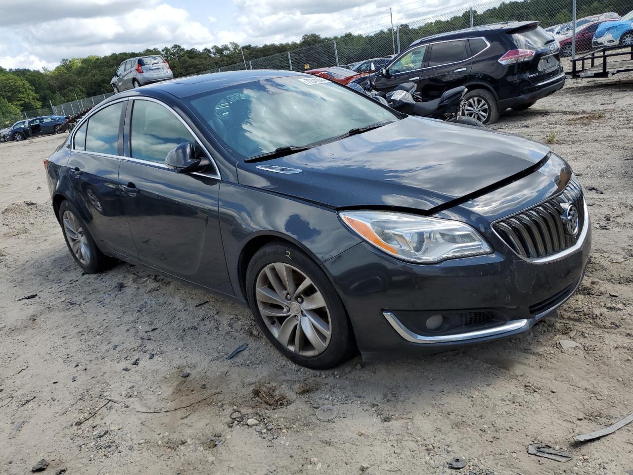 2015 Buick Regal - Image 4