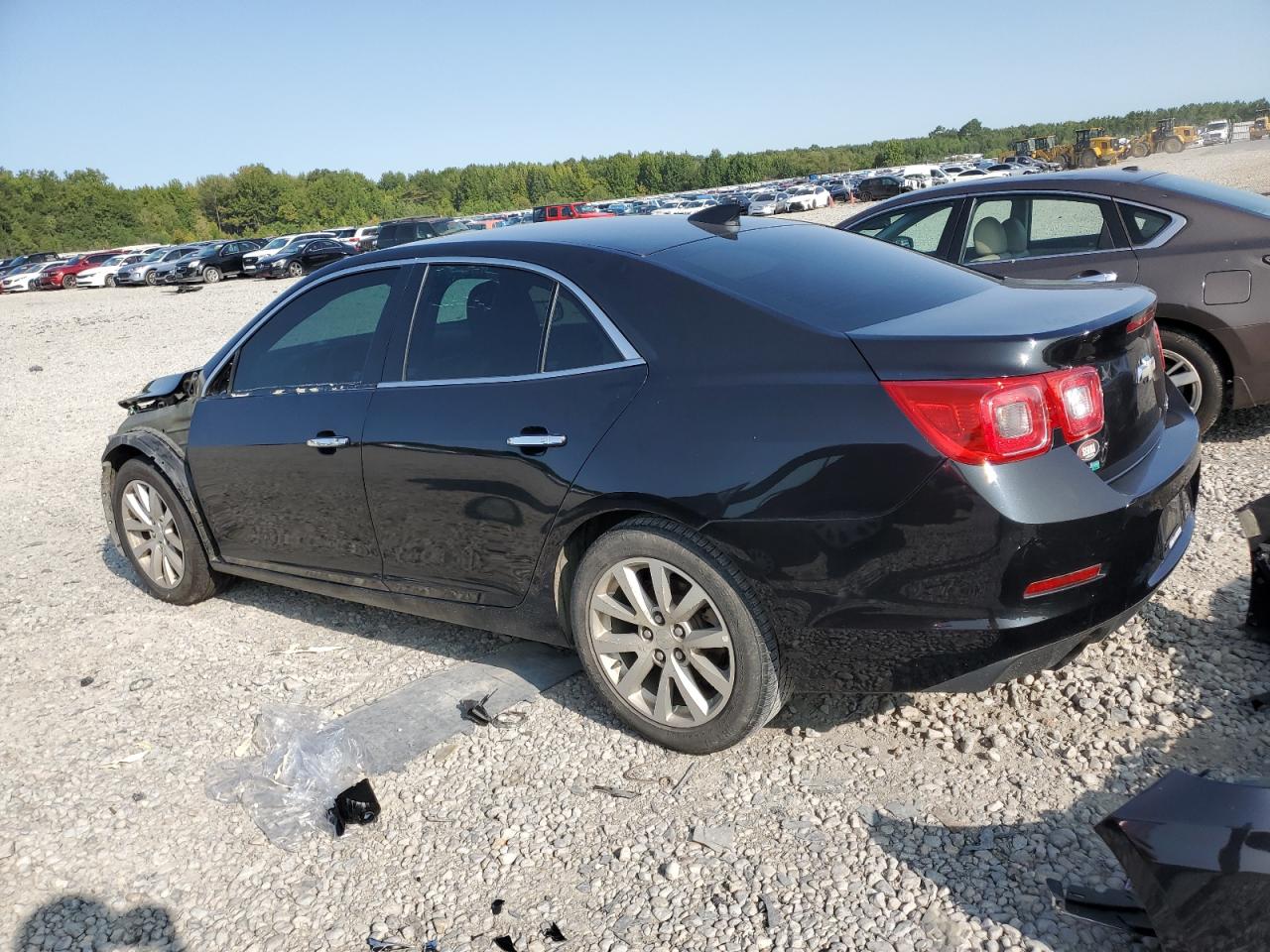 1G11F5SL2FF188476 2015 CHEVROLET MALIBU - Image 2