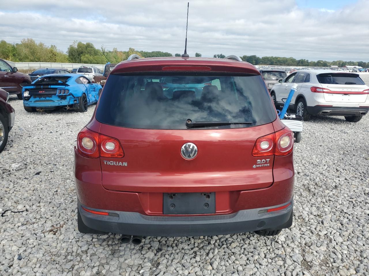 2011 Volkswagen Tiguan S VIN: WVGBV7AX0BW000364 Lot: 72496694