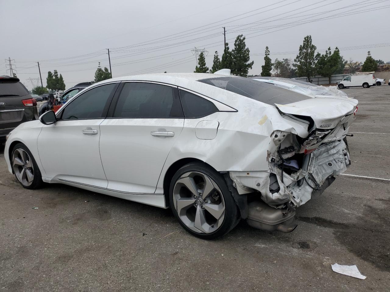 1HGCV1F99JA067428 2018 HONDA ACCORD - Image 2