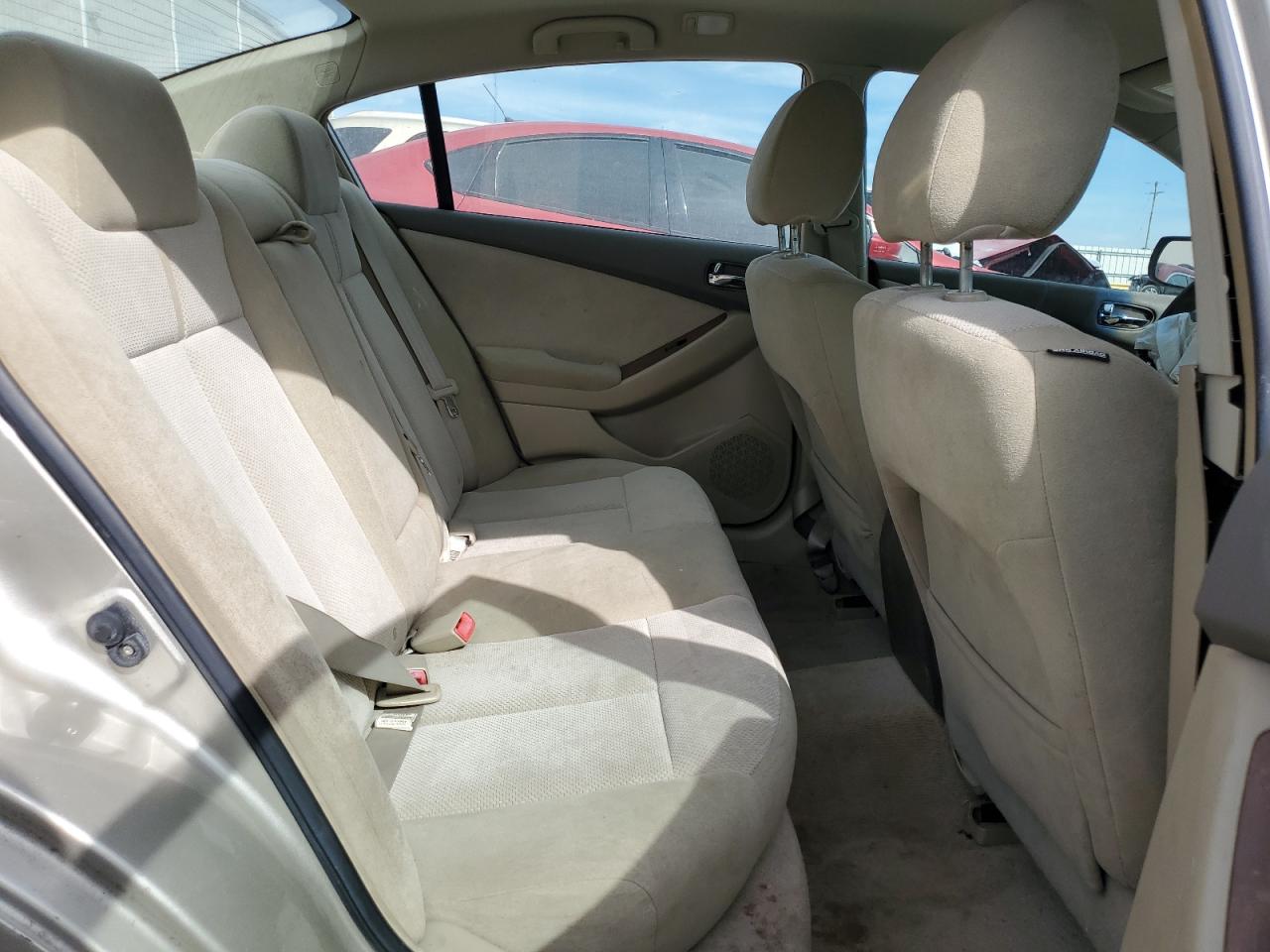2009 Nissan Altima - Image 10