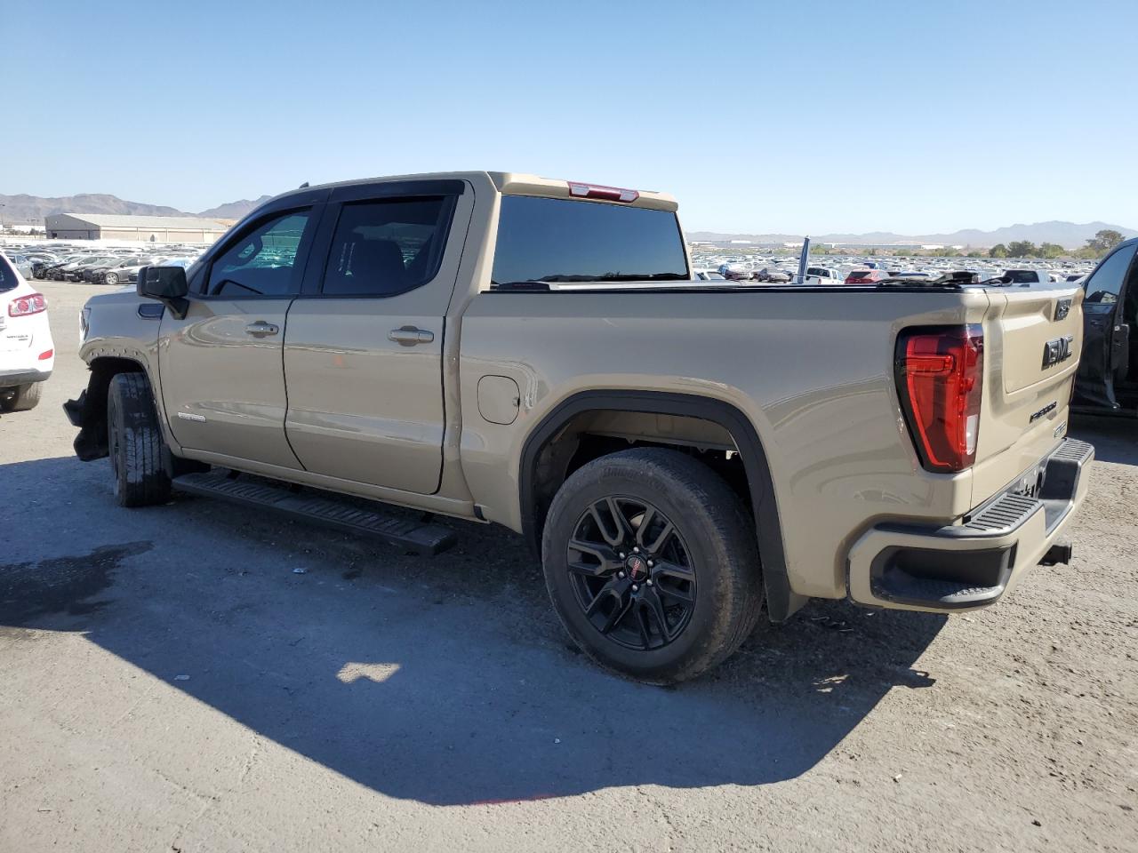 VIN 3GTPHCEK9NG586607 2022 GMC SIERRA no.2