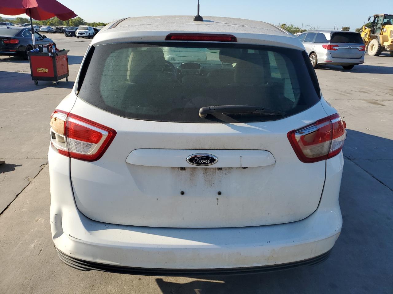 1FADP5AUXJL104769 2018 Ford C-Max Se