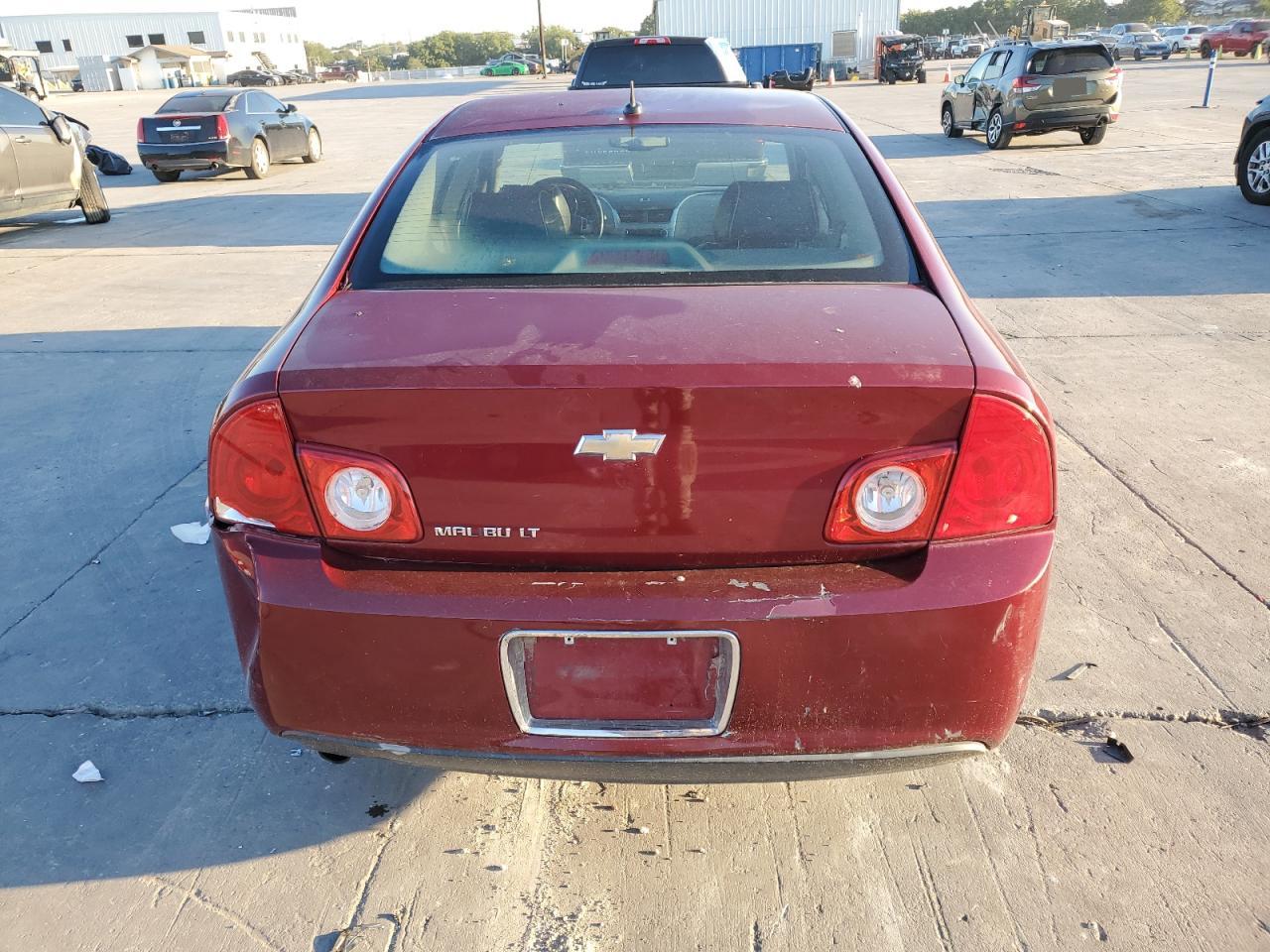 1G1ZD5E13BF200874 2011 Chevrolet Malibu 2Lt