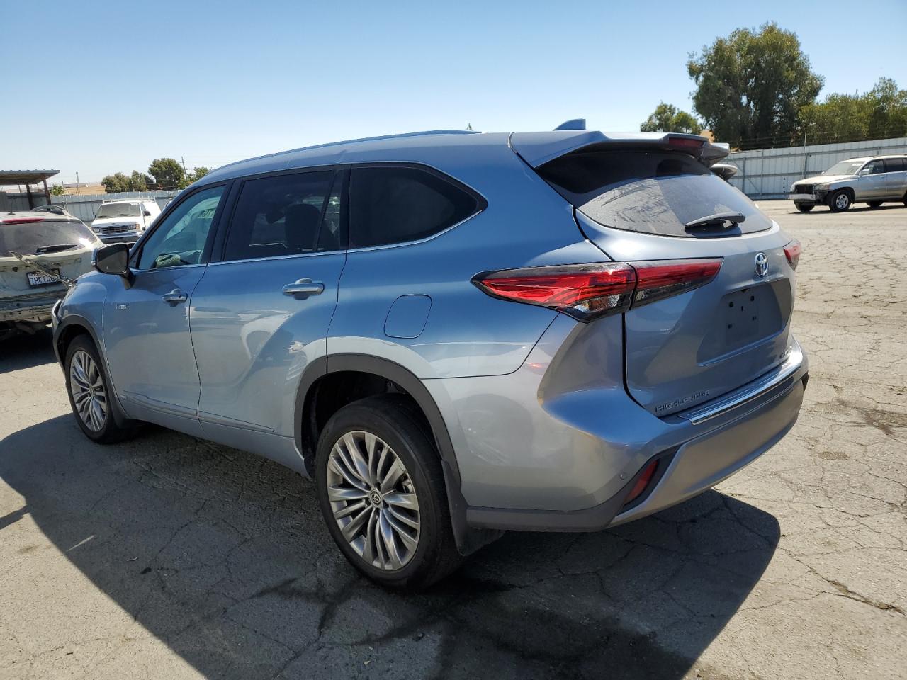 2021 Toyota Highlander Hybrid Platinum VIN: 5TDEBRCH4MS059447 Lot: 70664564