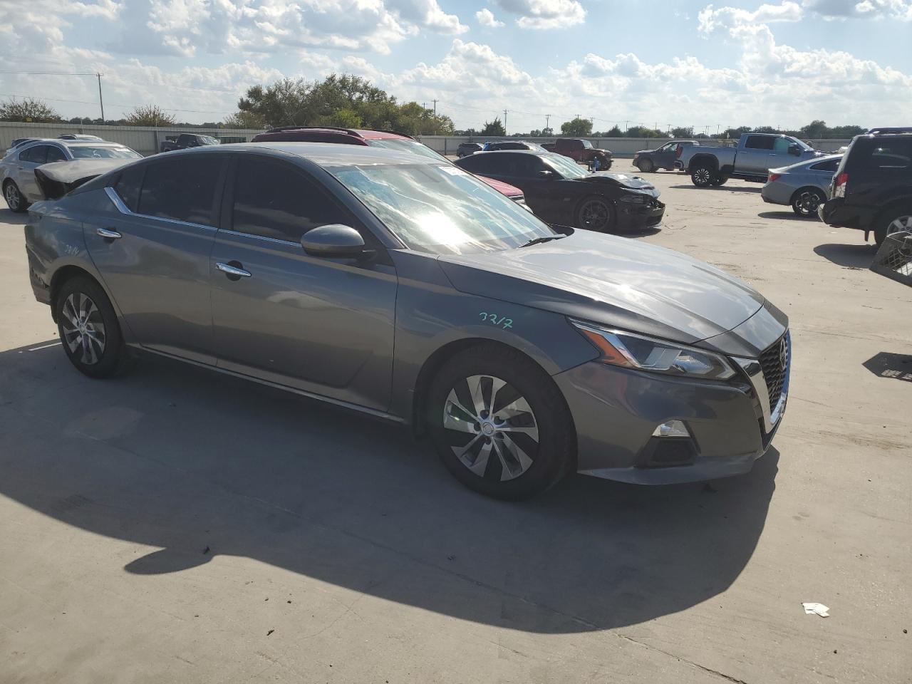 2019 Nissan Altima S VIN: 1N4BL4BV4KN307568 Lot: 72370184