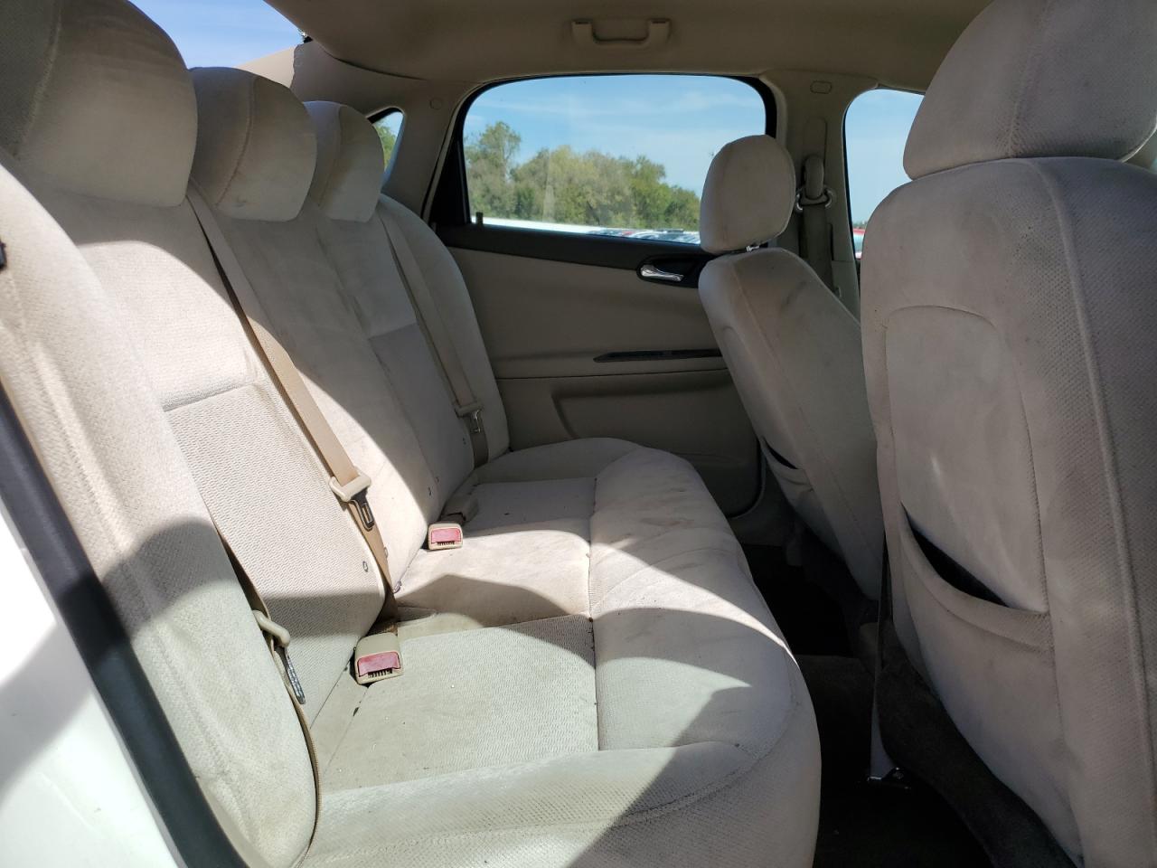 2007 Chevrolet Impala - Image 10