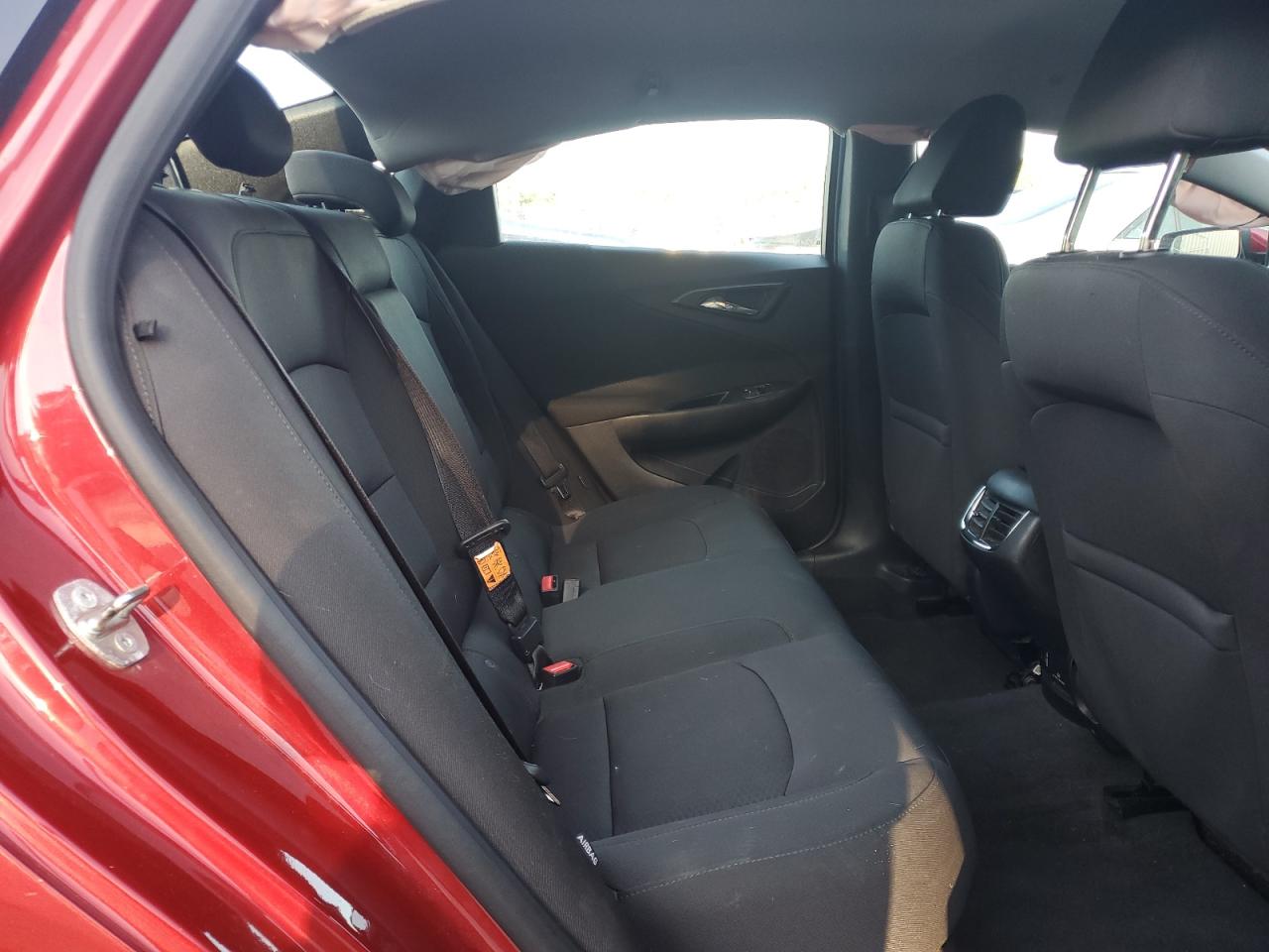 2016 Chevrolet Malibu - Image 11