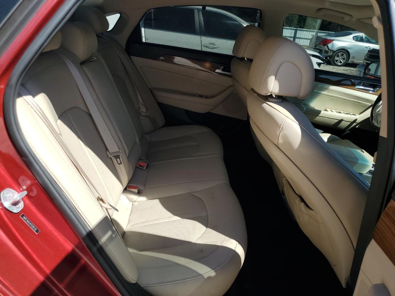 2015 Hyundai Sonata - Image 10