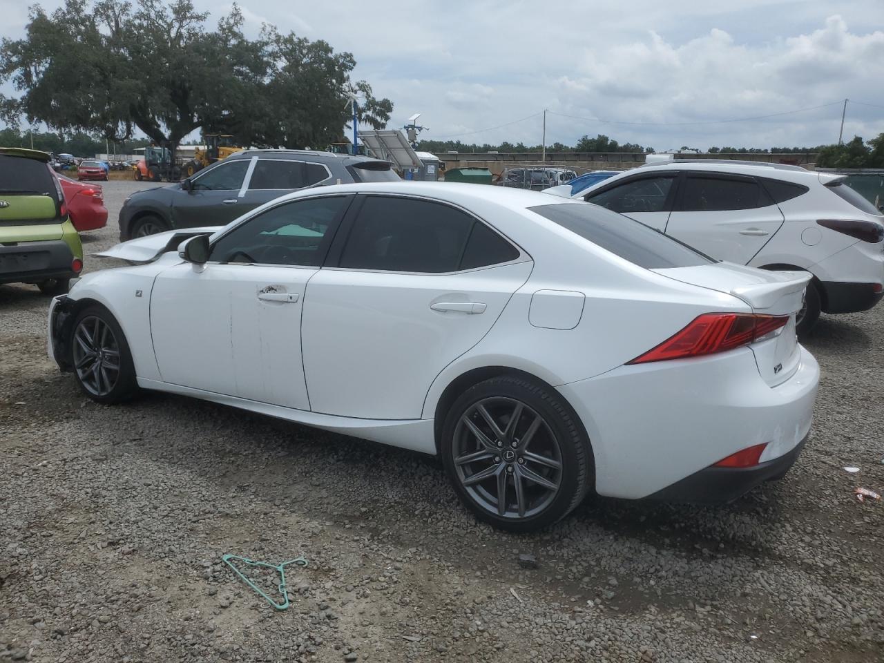 JTHBA1D25J5062360 2018 LEXUS IS - Image 2