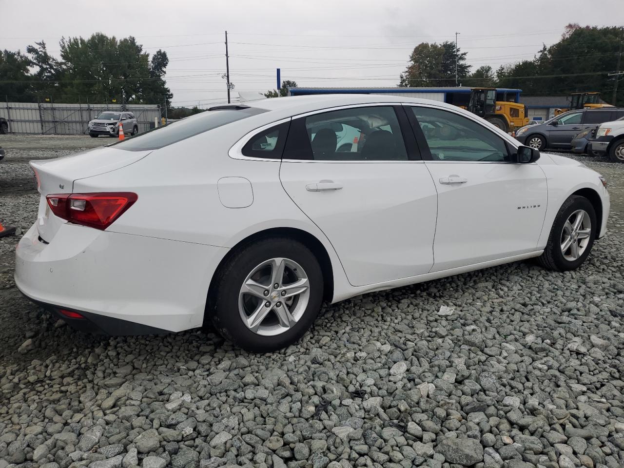 VIN 1G1ZD5ST8RF120437 2024 CHEVROLET MALIBU no.3