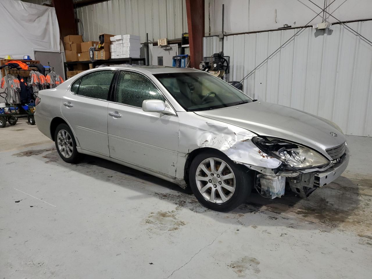 2002 Lexus ES - Image 4