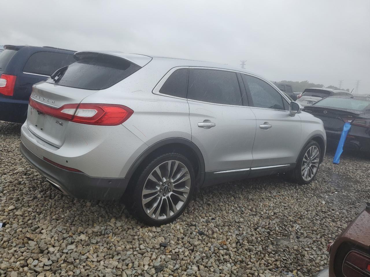 2LMTJ8LP7GBL47433 2016 Lincoln Mkx Reserve