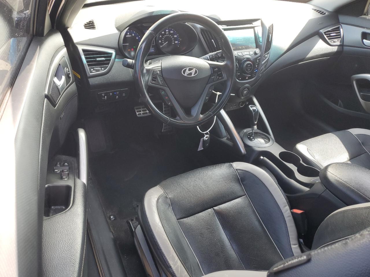 KMHTC6AE6FU238613 2015 Hyundai Veloster Turbo