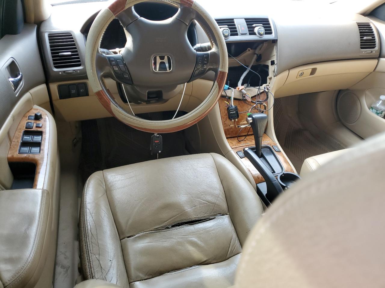 2005 Honda Accord Hybrid VIN: JHMCN36445C011047 Lot: 73160694