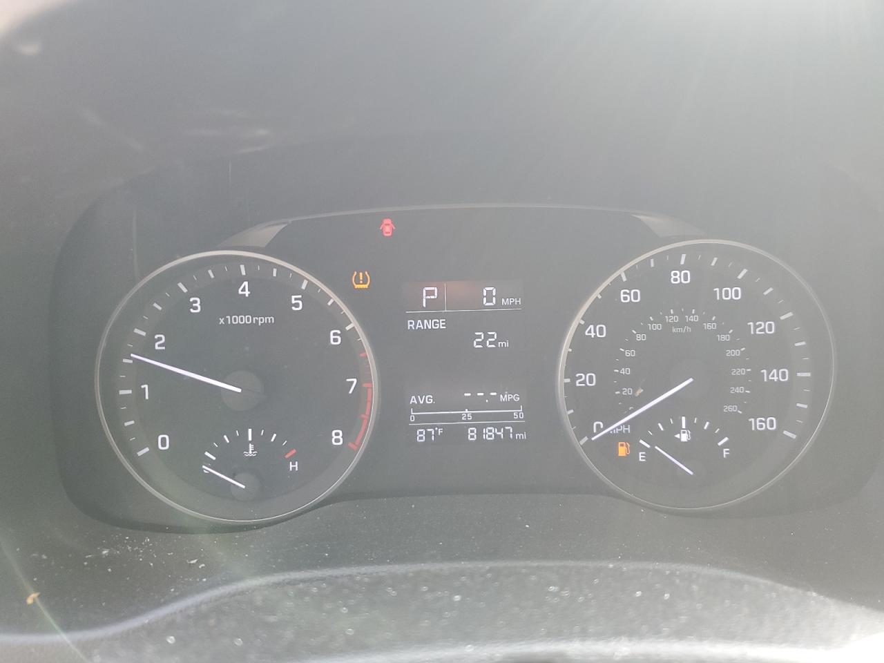 2017 Hyundai Elantra - Image 9