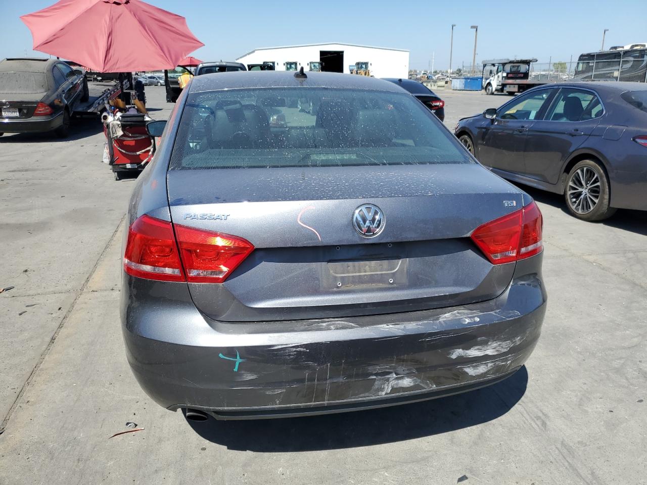 2015 Volkswagen Passat S VIN: 1VWAT7A34FC088696 Lot: 69703834