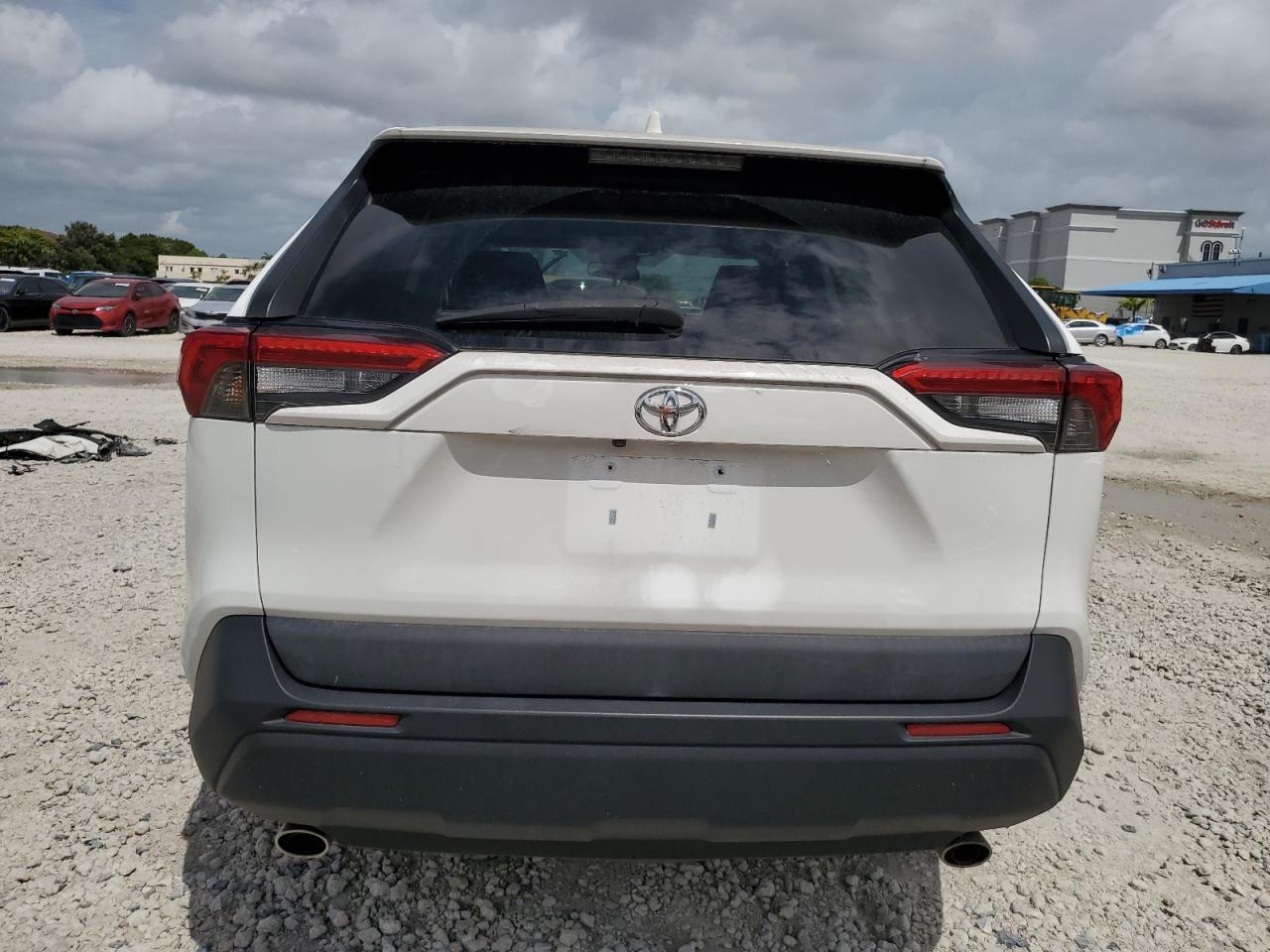 2020 Toyota Rav4 Xle VIN: 2T3W1RFVXLW066862 Lot: 72856494