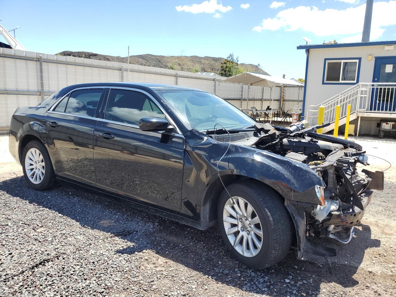 VIN 2C3CCAAGXDH588260 2013 CHRYSLER 300 no.4