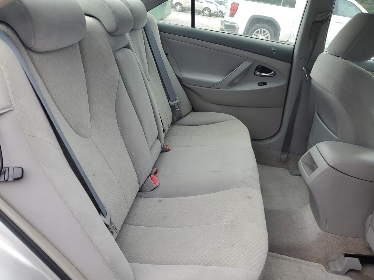 2009 Toyota Camry - Image 10