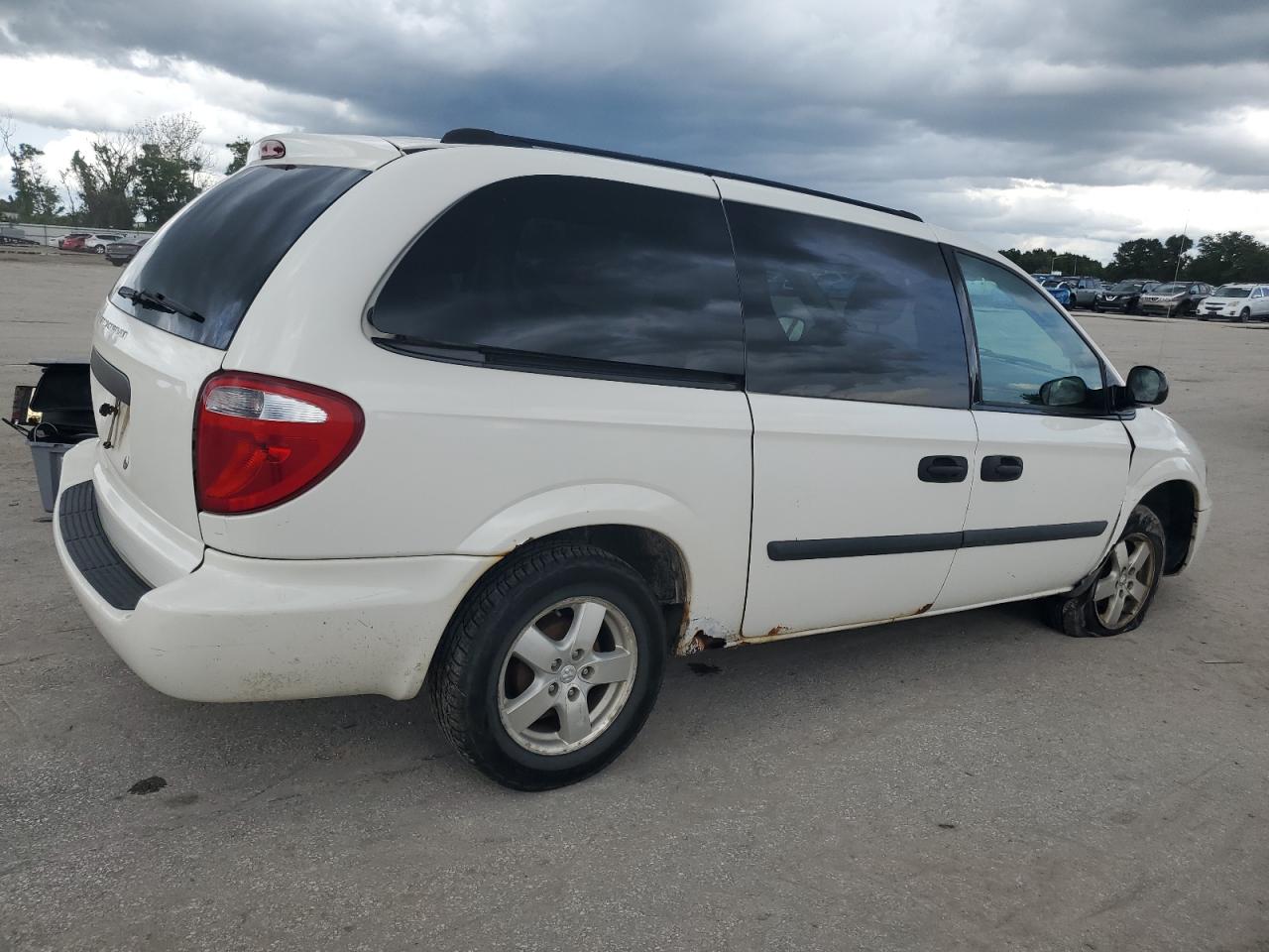 2005 Dodge Grand Caravan Se VIN: 1D4GP24R55B272430 Lot: 71020084