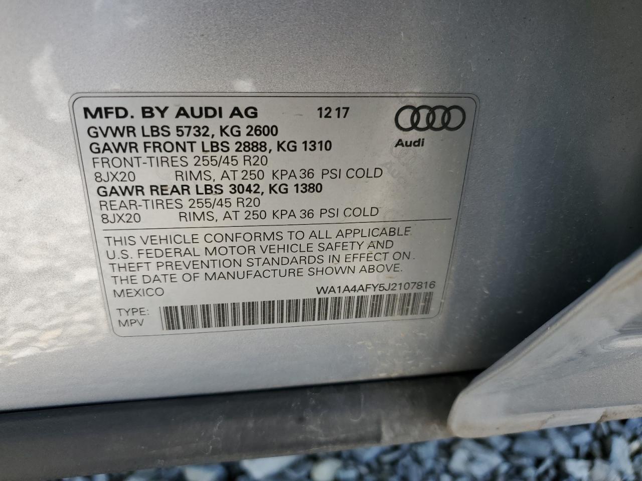 WA1A4AFY5J2107816 2018 Audi Sq5 Premium Plus