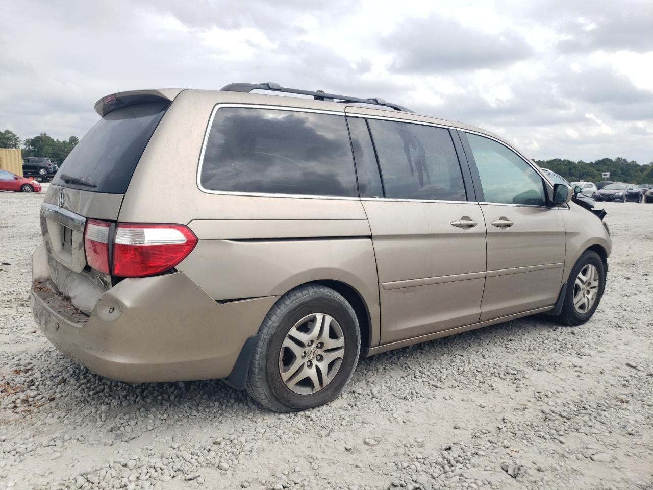 2005 Honda Odyssey - Image 3
