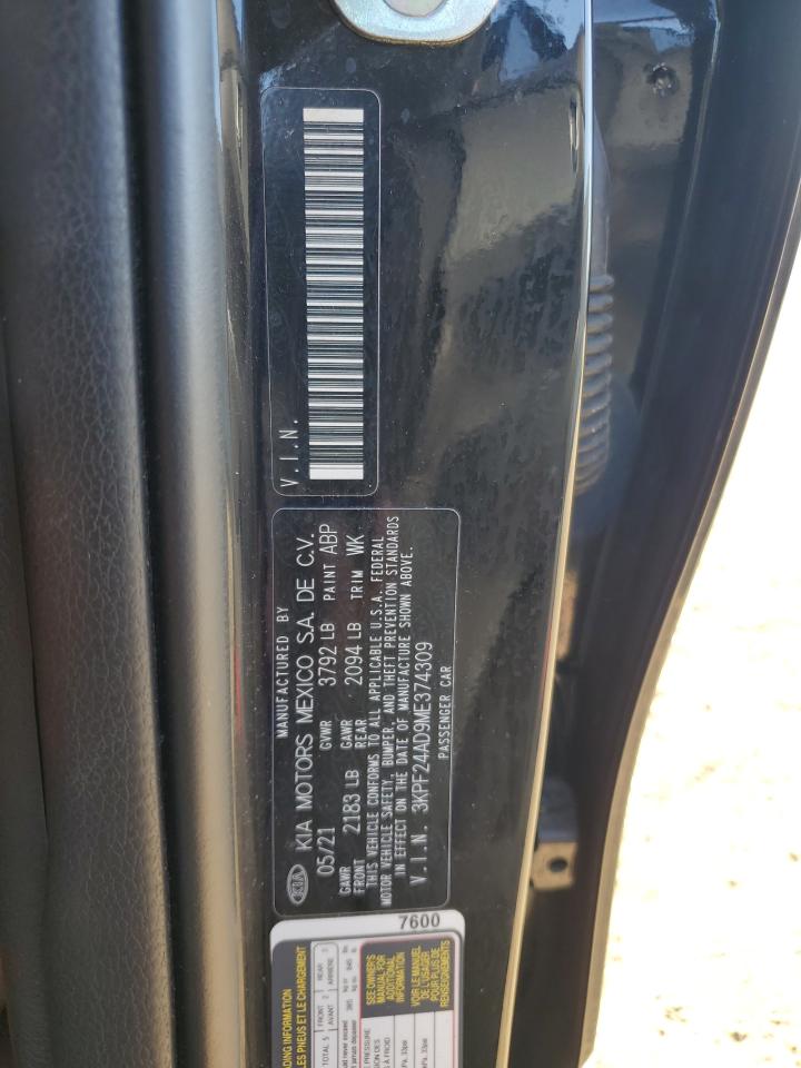 2021 Kia Forte - Image 12